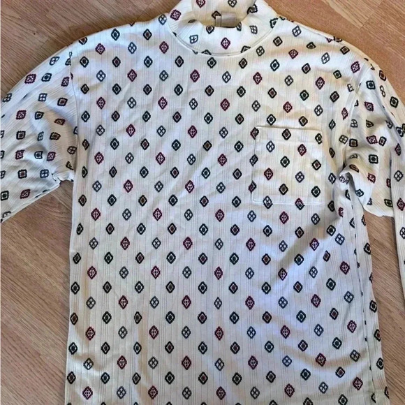 Long Sleeve Turtle Neck Carriage Court Size Medium‎ - Picture 1 of 7